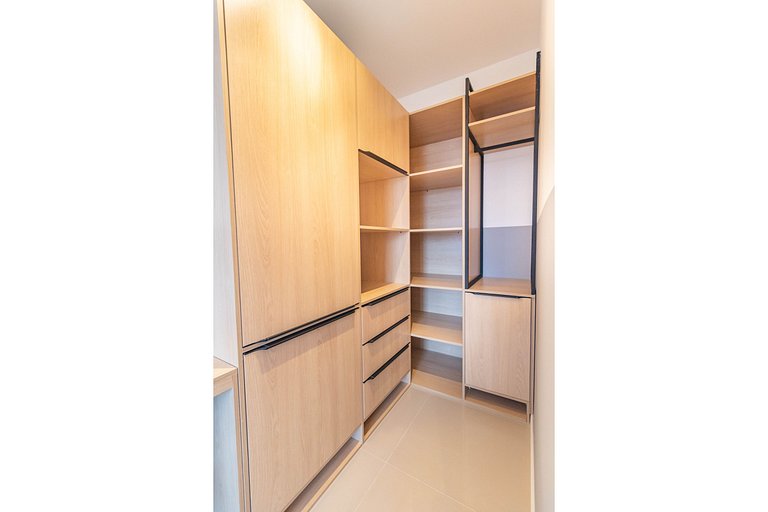 Housi - Studio Novo & Moderno no Metropolitan Sidney - 2003
