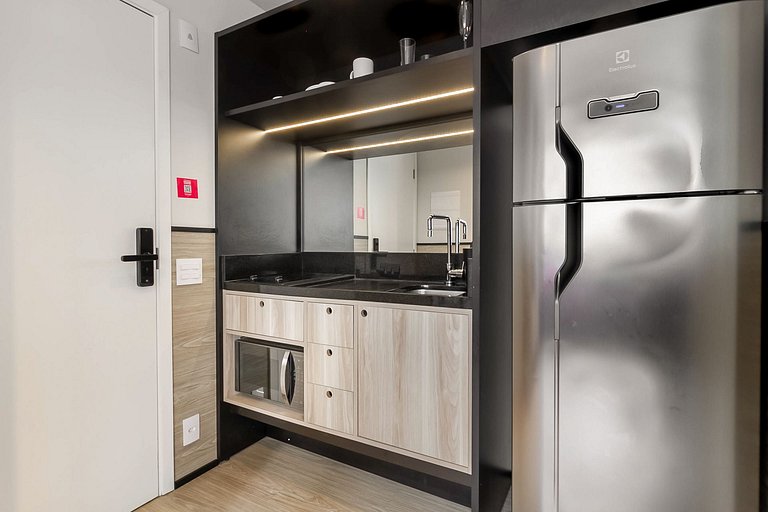 Studio moderno colado na Av. Paulista - Housi 0304