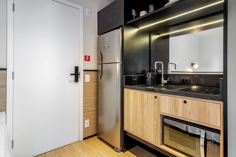Studio moderno colado na Av. Paulista - Housi 1310