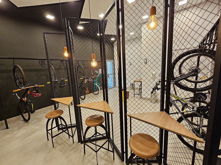 Studio moderno colado na Av. Ibirapuera | 0102
