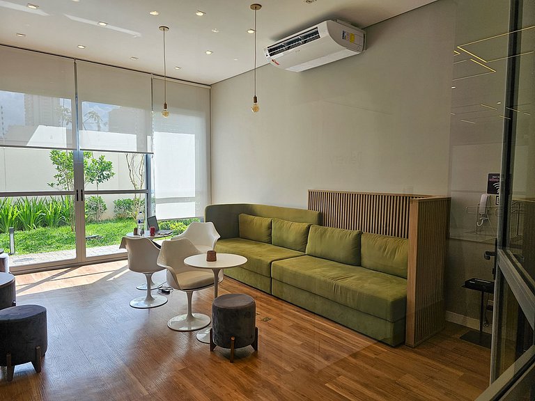 Studio moderno colado na Av. Ibirapuera | 0102