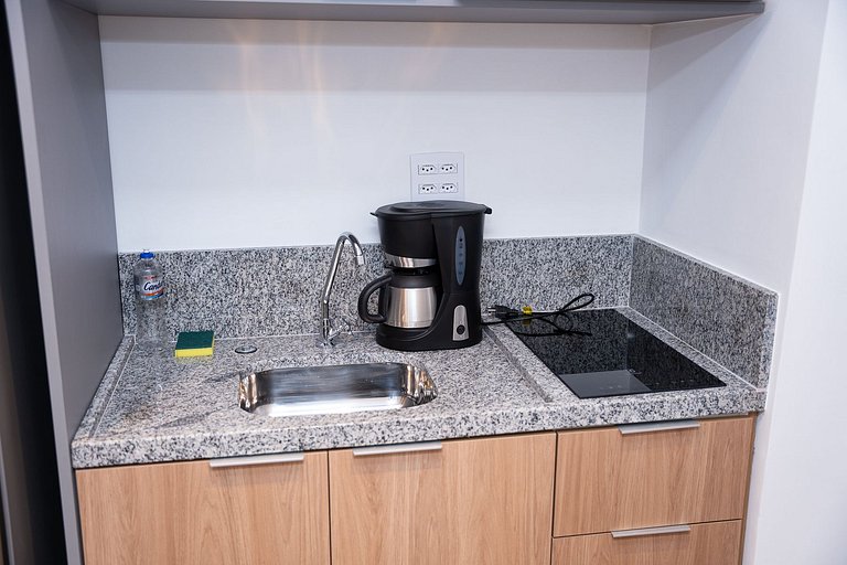 Studio moderno ao lado Shopping Frei Caneca | 0205