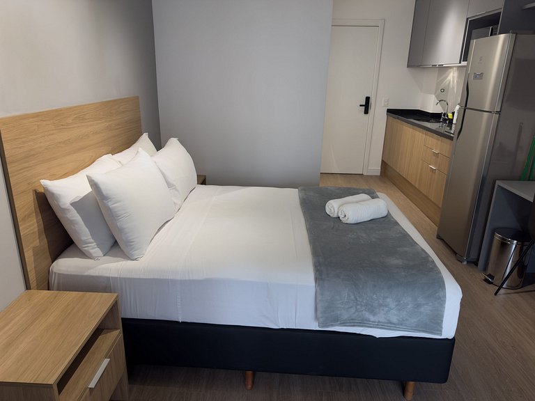 818 - Studio Housi - Air Brooklin