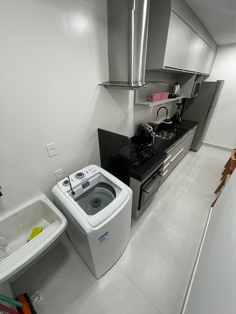 Studio Moderno em Vila Velha - Ed. Infinity by Housi - 2005