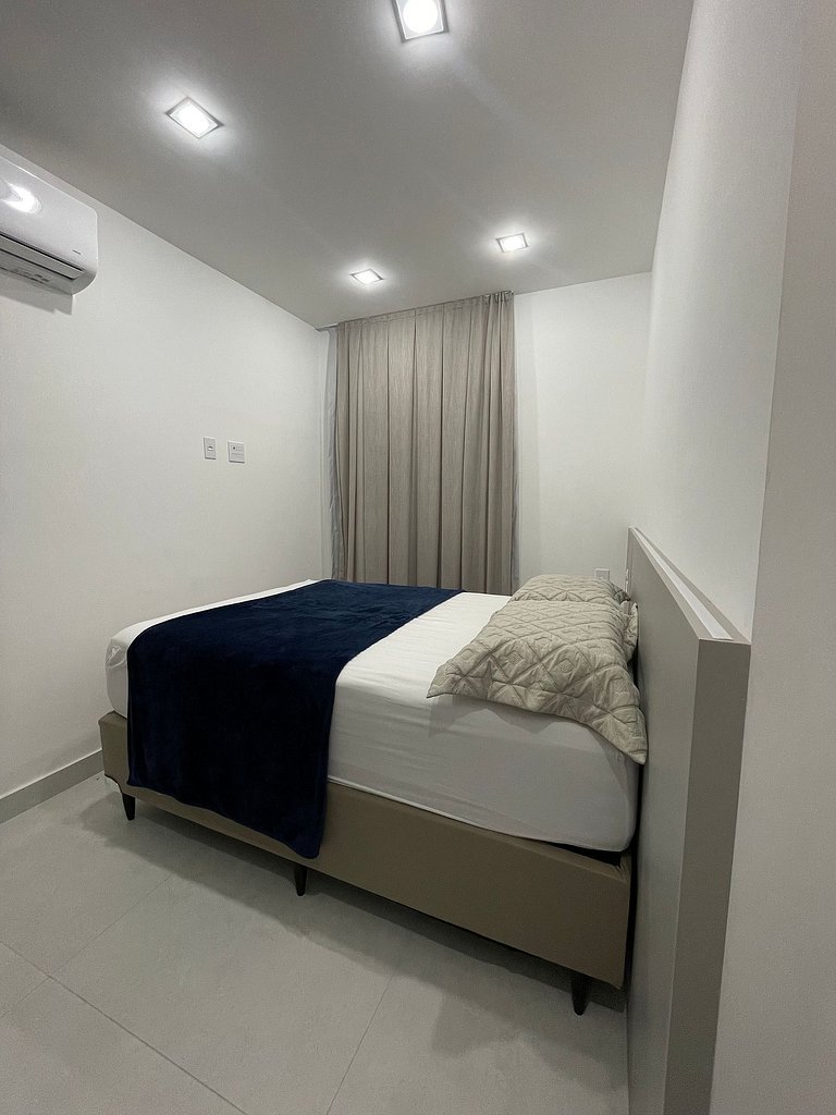 Studio Moderno em Vila Velha - Ed. Infinity by Housi - 2005