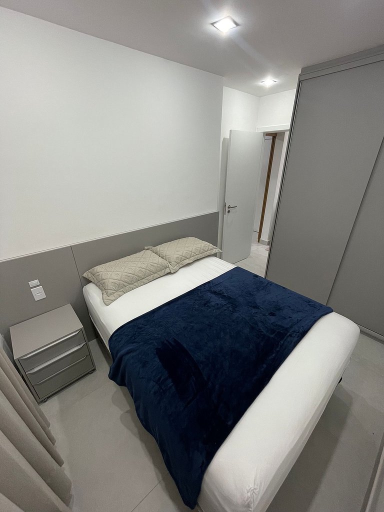 Studio Moderno em Vila Velha - Ed. Infinity by Housi - 2005