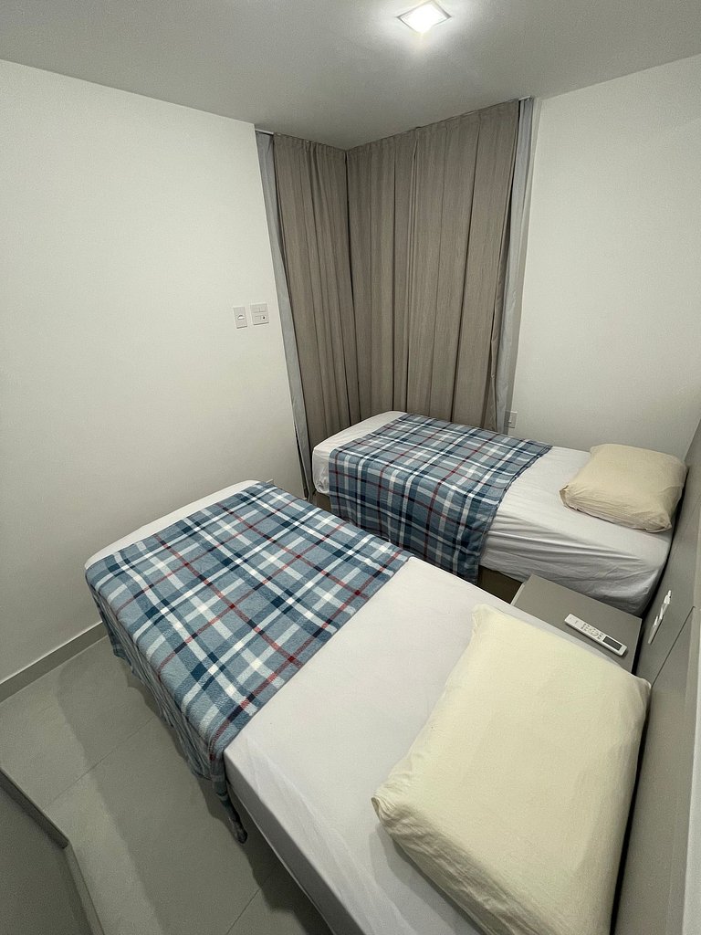 Studio Moderno em Vila Velha - Ed. Infinity by Housi - 2005