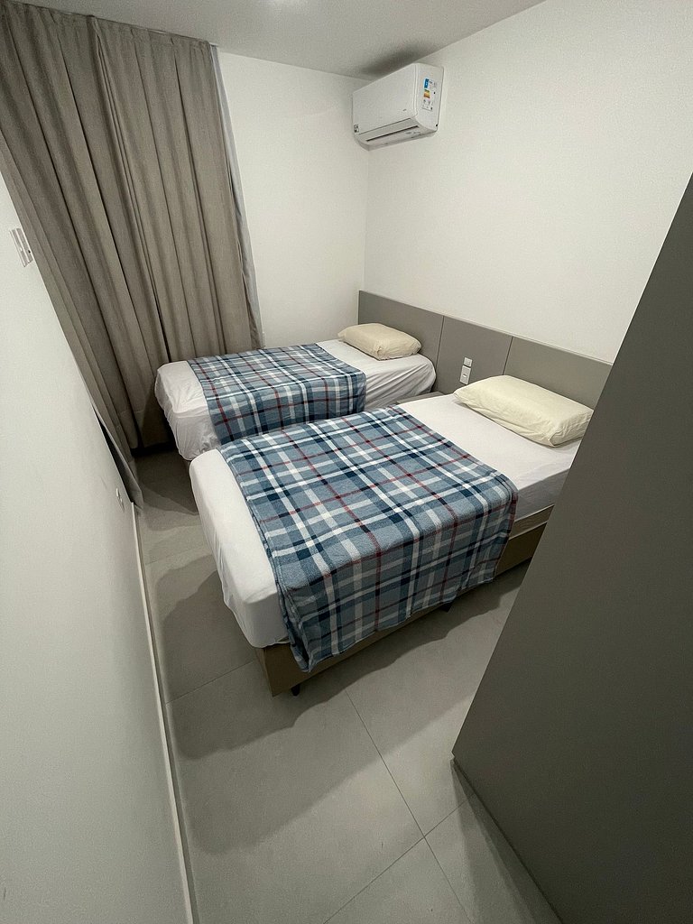 Studio Moderno em Vila Velha - Ed. Infinity by Housi - 2005