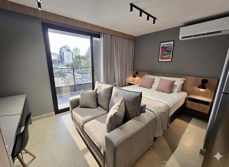 Studio Moderno - A7 Vix by Housi - 502B