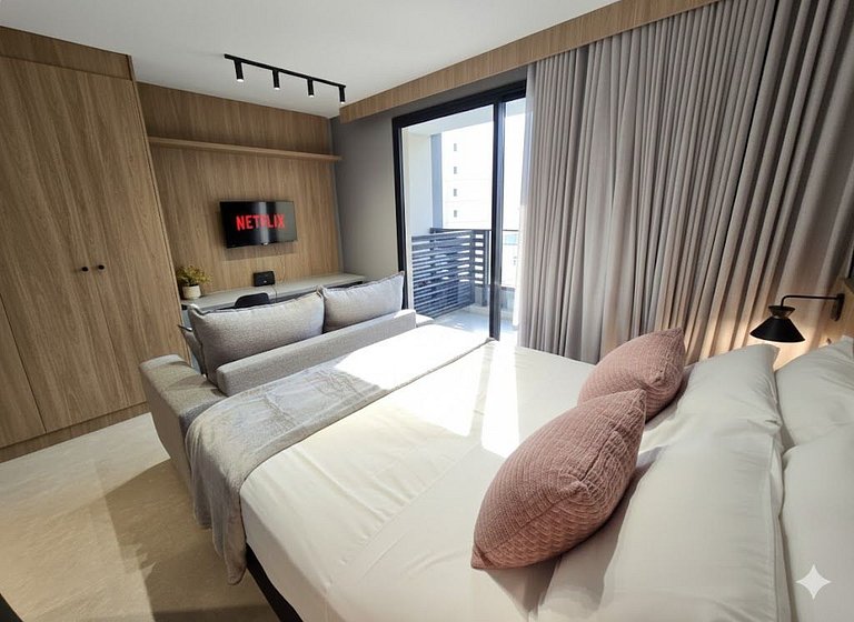 Studio Moderno - A7 Vix by Housi - 502B