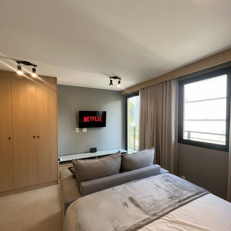 Studio Moderno - A7 Vix by Housi - 0607