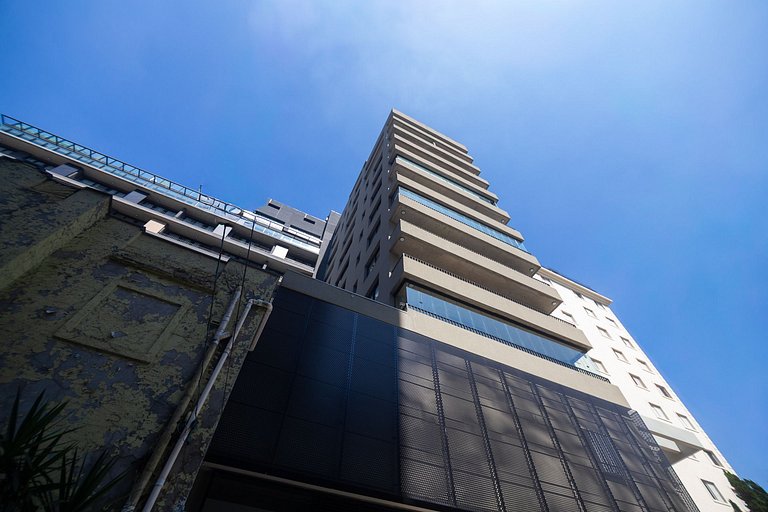 Apto Moderno 2 Quartos nos Jardins by Housi