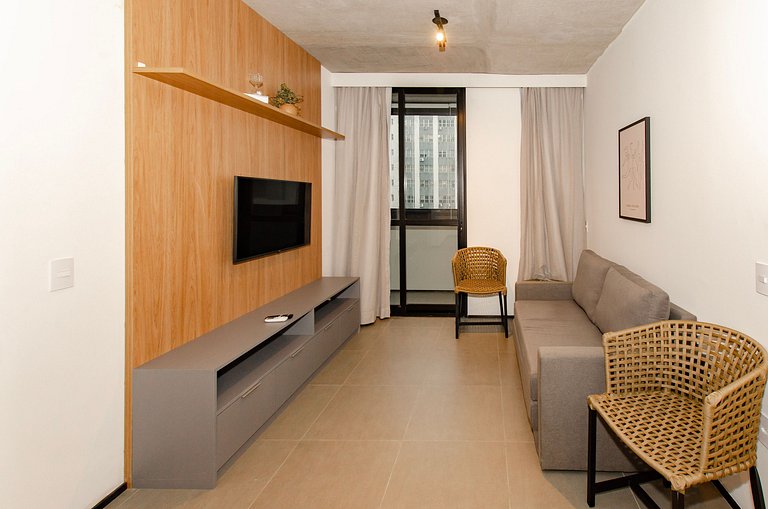 Apto Moderno 2 Quartos nos Jardins by Housi
