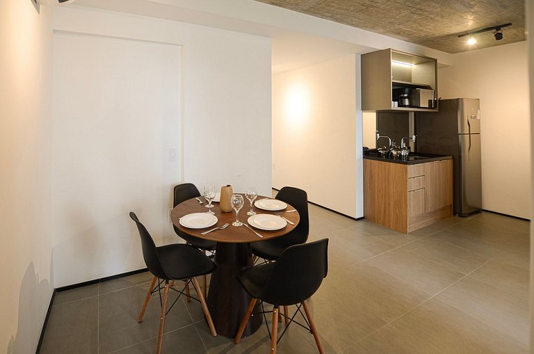 Apto Moderno 2 Quartos nos Jardins by Housi