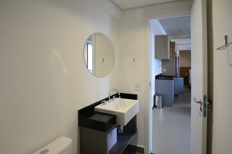 Studio 2 Quartos c/ Varanda - On Jardins by Housi