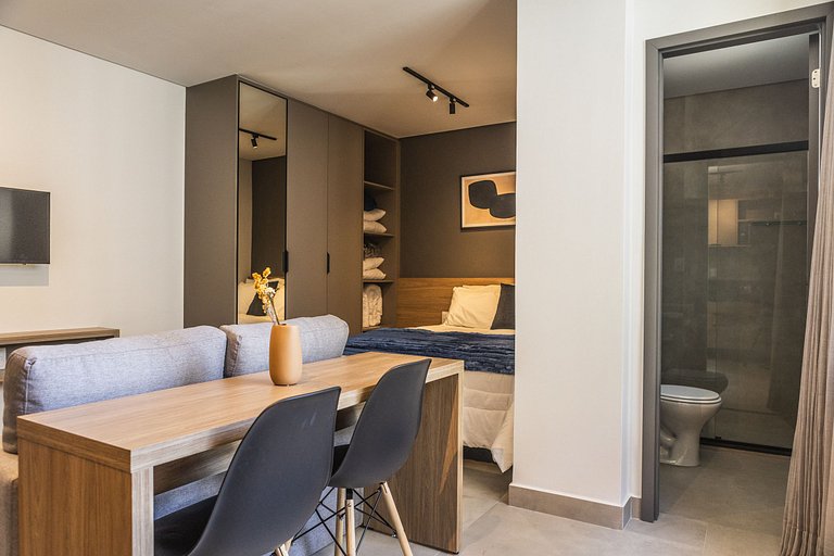 InHouse Lourdes by Housi